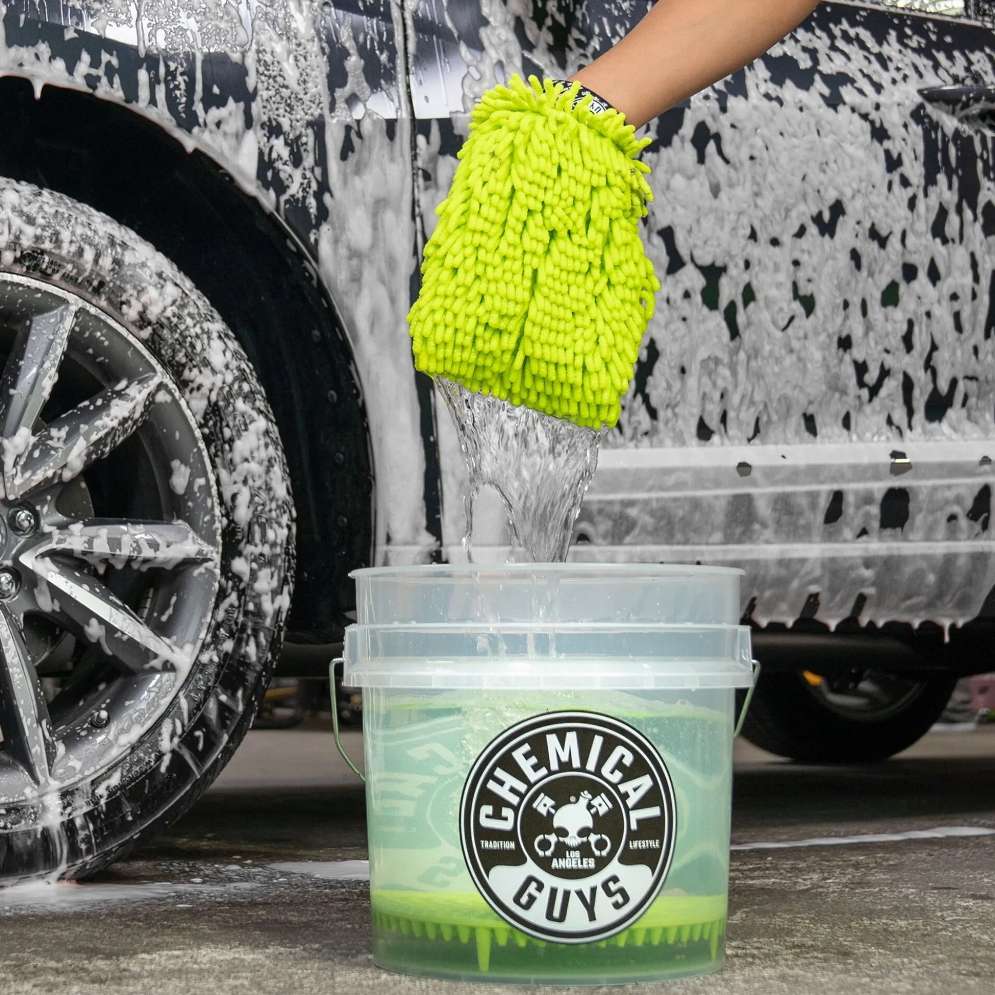 Heavy Duty Ultra Clear Detailing Bucket, 4.25 Gal