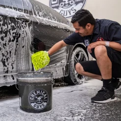 Heavy Duty Ultra Clear Detailing Bucket, 4.25 Gal, Smoked Obsidian Black