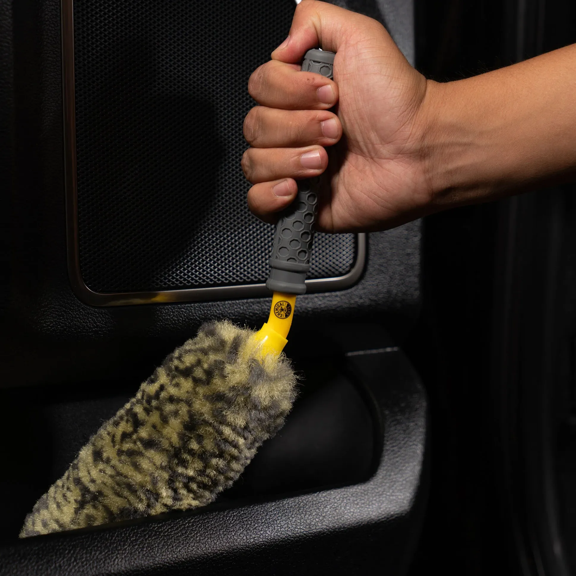 Rimpaca Reach Around Wheel Brush 2-Piece Set