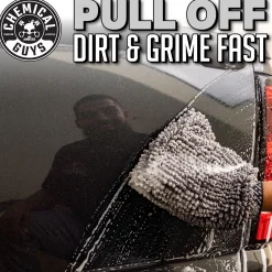 The PileDriver Ultimate Multipurpose Detailing Mitt