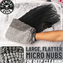 The PileDriver Ultimate Multipurpose Detailing Mitt