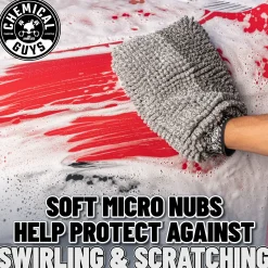 The PileDriver Ultimate Multipurpose Detailing Mitt
